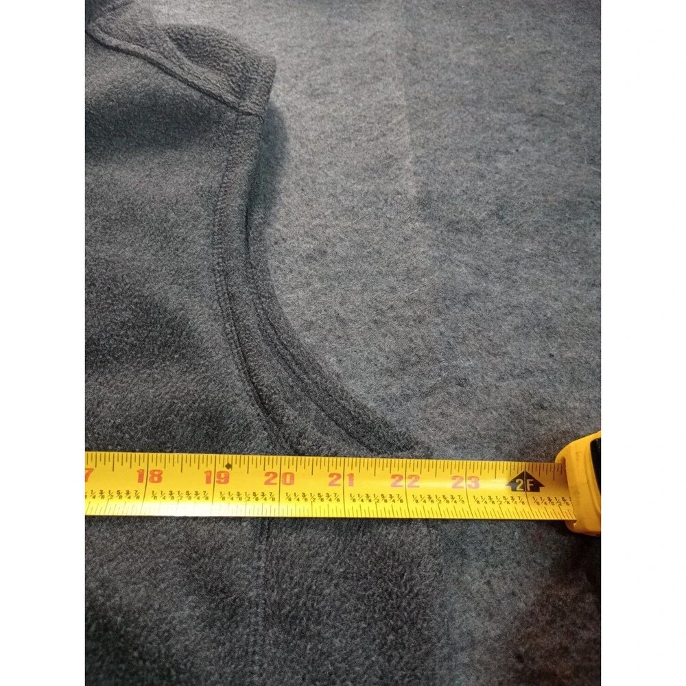 St John's Bay Men's Fleece Vest Size Medium Gray Full Zip Sleeveless Jacket Mid